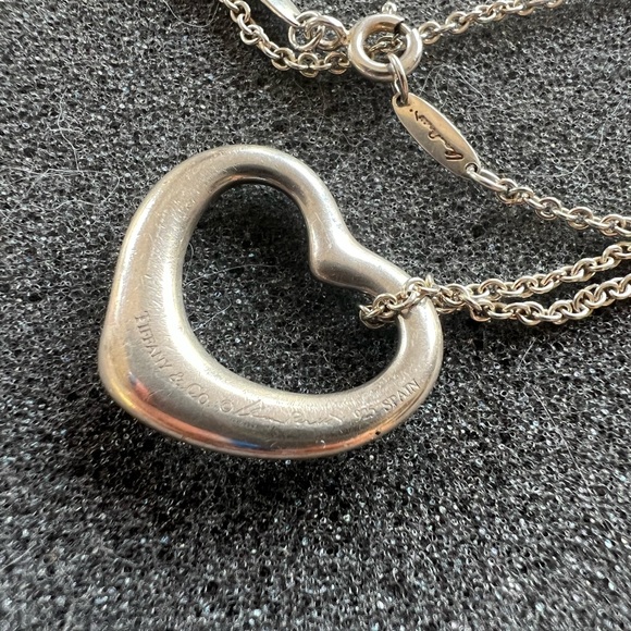 Tiffany open heart pendant necklace - Picture 4 of 4